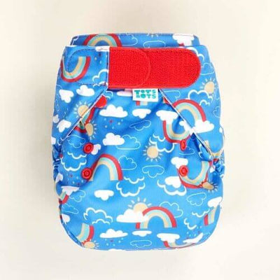 Tots Bots Bamboozle Nappy Wrap Colour: Rainbow Skies Size: Size 1 (6-18lbs) reusable nappies Earthlets